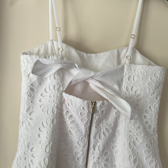LILLY PULITZER White Crochet Mini Dress - Size 0 - Beautiful Condition! - Picture 5 of 7